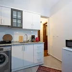 Historical Levantine Flat @heart Of Taksim Apartment Istanbul