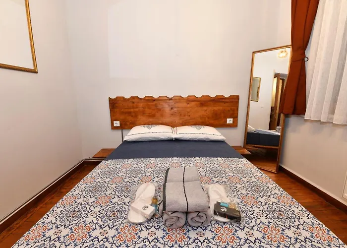 Historical Levantine Flat @heart Of Taksim Istanbul